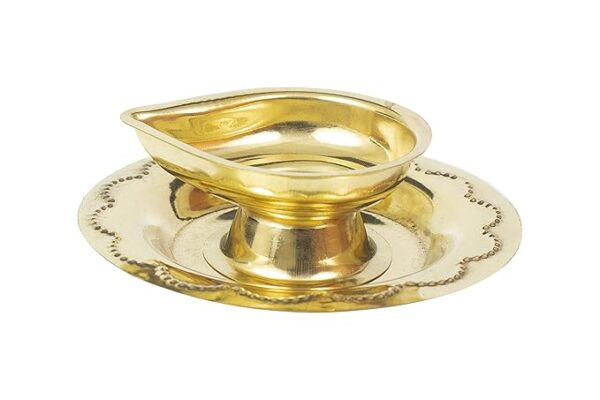 Traditional Brass Diya for Puja | Pooja Aarti | Arti Deepak Deepam Oil Lamp for Home Temple Decor Gifts Puja Articles Decor Gifts (1) - DD Diya