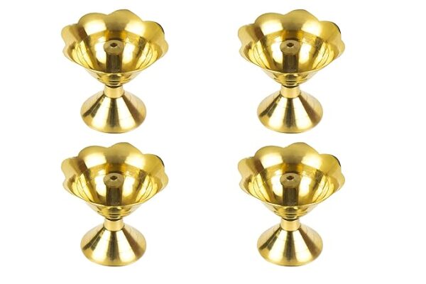 Traditional Brass Diya for Puja | Pooja Aarti | Arti Deepak Deepam Oil Lamp for Home Temple Puja Articles Decor Gifts-SMDP-S (4)