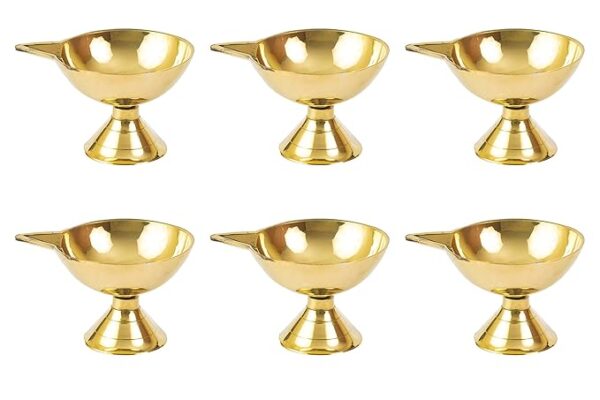 Traditional Brass Diya for Puja | Pooja Aarti | Arti Deepak Deepam Oil Lamp for Home Temple Puja Articles Decor Gifts-SSDA-M- (6)