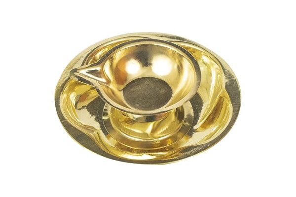 Traditional Brass Diya for Puja | Pooja Aarti | Arti Deepak Deepam Oil Lamp for Home Temple Decor Gifts Puja Articles Decor Gifts (1) - Lotus Diya