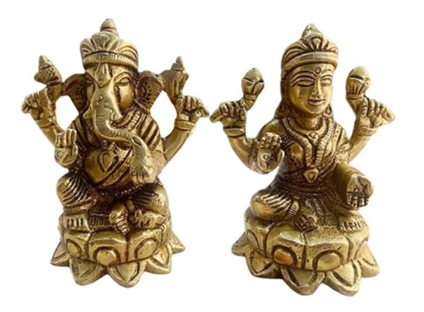 Brass Idol/Statue of Lord Laxmi Ganesha, 750g, 8.25cm