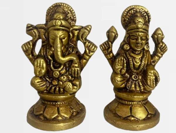 Brass Laxmi Ganesha Idol/Statue, 210g, 6cm