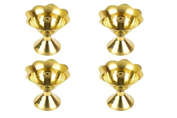 Traditional Brass Diya for Puja | Pooja Aarti | Arti Deepak Deepam Oil Lamp for Home Temple Puja Articles Decor Gifts-SMDP-S (4)