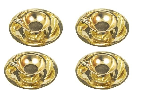 Traditional Brass Diya for Puja | Pooja Aarti | Arti Deepak Deepam Oil Lamp for Home Temple Puja Articles Decor Gifts-SMDL-M- (1)